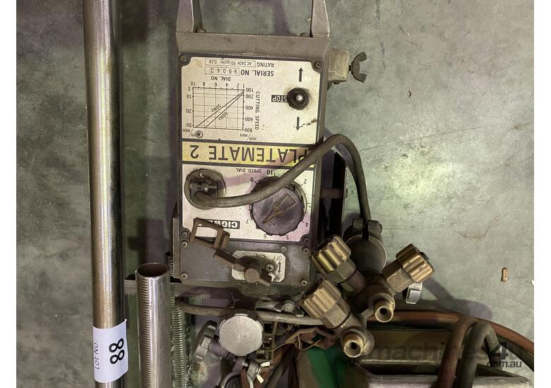 caption 1 X Cigweld Plate Mate 2 Cutting Set