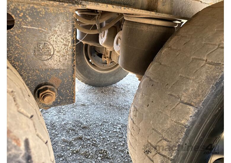 1997 Stoodley DT2+2 Quad Axle Dog Tipper