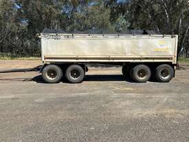 1997 Stoodley DT2+2 Quad Axle Dog Tipper - picture2' - Click to enlarge