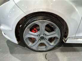 2014 Ford Fiesta ST Petrol - picture0' - Click to enlarge