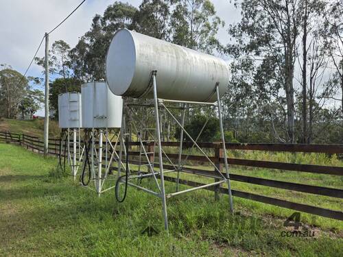 Free Standing Fuel Tank