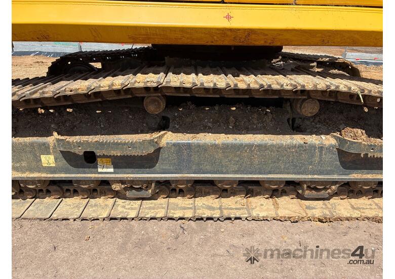 2022 Komatsu PC210LCI-11 Excavator (Steel Tracked)