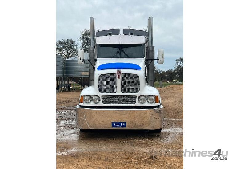 Kenworth 604 prime mover