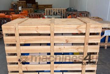 250 kw 335 hp 2-pole 2985 rpm 415v 355M AC Electric Motor Toshiba Wonder Type WE355M-2   Unused