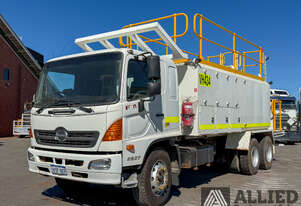 2010 Hino FM1J 6x4 Service Truck