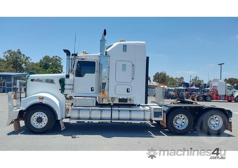Kenworth T909