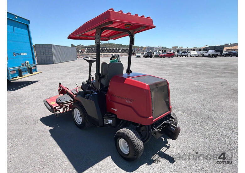 Toro GroundsMaster 3200 Ride On Mower (Out Front)