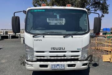 Isuzu 2013   NPR 400 Table Top