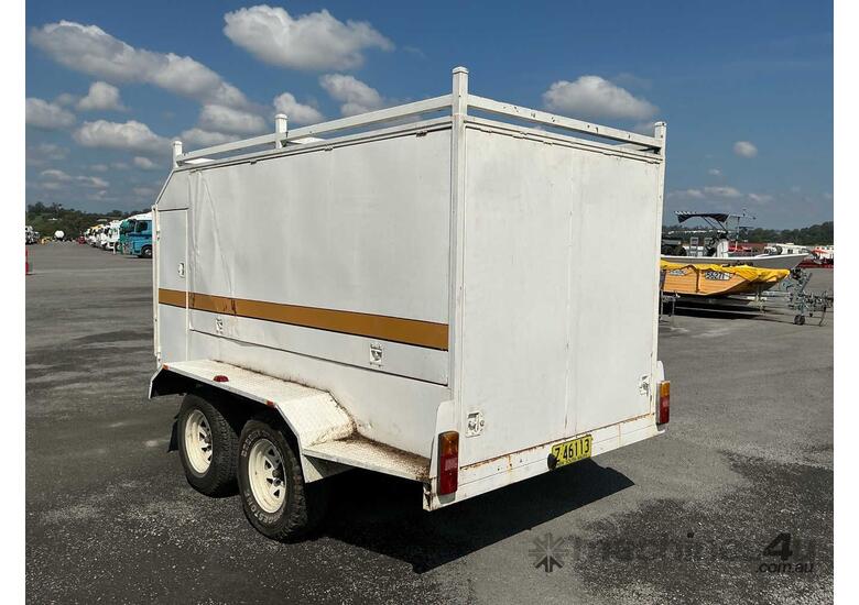 1999 Homemade Tandem Axle Enclosed Trailer