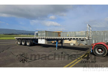 1976 Freighter Commander Triaxle Table Top 40ft Semi Trailer
