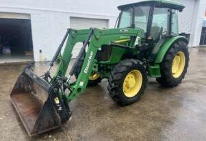 USED JOHN DEERE 5075E WITH LOADER