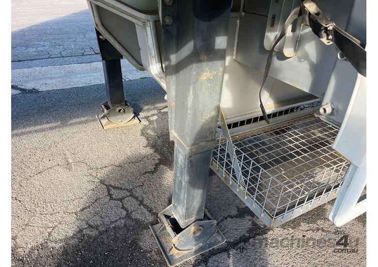 2023 Liberty Freighters  ST3 Tri Axle Drop Deck Curtainside Trailer