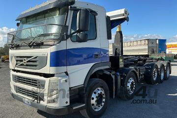 2011 Volvo FM MK2 Hook Bin Truck