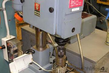 Worner automatic swaging machine Worner automatic swaging machine