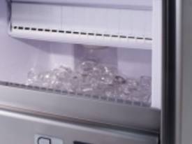Bromic IM0032SSC - Self-Contained 31kg Solid Cube Ice Machine - picture0' - Click to enlarge