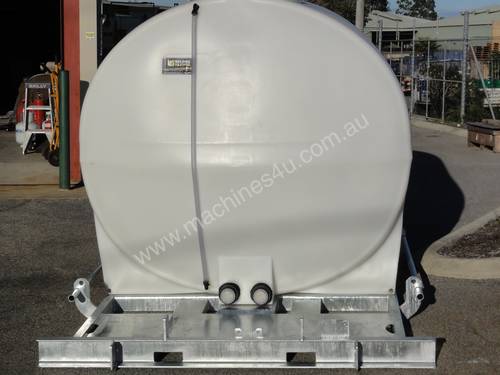 10,000 LITRE POLY TANK WITH GALV SKID FRAME