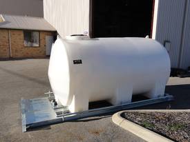 10,000 LITRE POLY TANK WITH GALV SKID FRAME - picture1' - Click to enlarge