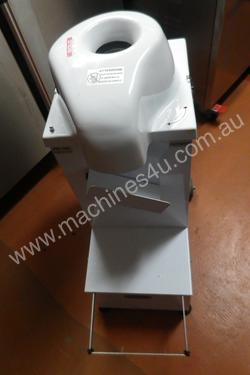 DOUGH ROUNDER - CELME PAL 300 - Catering Equipment
