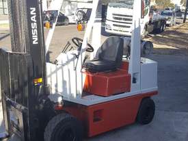 Nissan Forklift 2.5 Ton 4.5m Lift Runs well  - picture1' - Click to enlarge