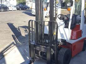 Nissan Forklift 2.5 Ton 4.5m Lift Runs well  - picture2' - Click to enlarge