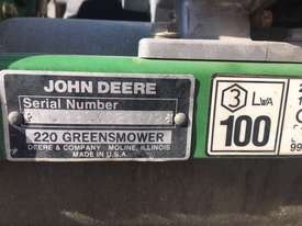 John Deere 220 Walk behind mower Lawn Equipment - picture1' - Click to enlarge