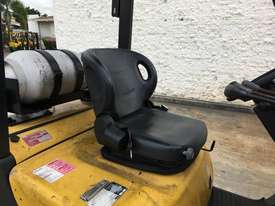 2T LPG Counterbalance Forklift - picture2' - Click to enlarge