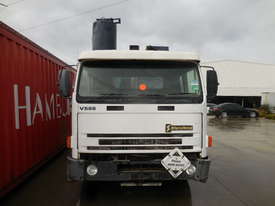 International 2350G c/w Super Products Vacuum Tanker - picture2' - Click to enlarge