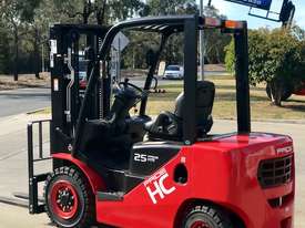2.5 Tonne Pride HC Yanmar Diesel Powered Forklift - 3 Year Warranty - picture0' - Click to enlarge