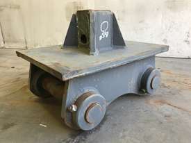 HEAD BRACKET TO SUIT 18-26T EXCAVATOR D960 - picture1' - Click to enlarge