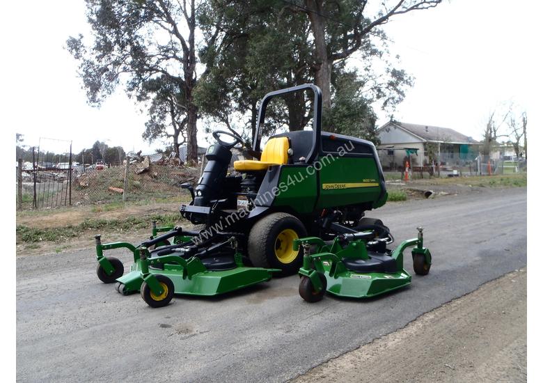 caption John Deere 1600 Wide Area mower Lawn Equipment