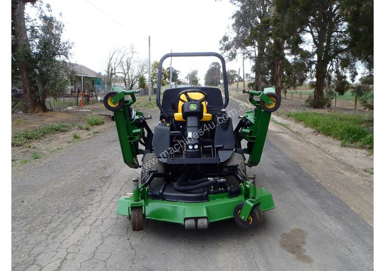 caption John Deere 1600 Wide Area mower Lawn Equipment