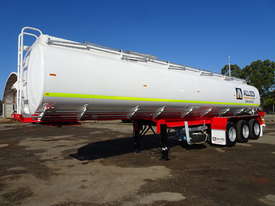 UNUSED 2019 ACTION TRI AXLE WATER TANKER TRAILER (33,000LTRS) - picture0' - Click to enlarge