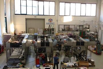 Doy Pack or Pouch Handling and Packing System