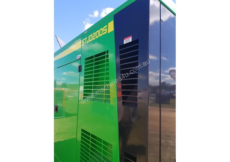 caption 200KVA Staunch Generator ( Powered By John Deere )