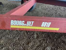 1998 Bourgault 8810 Air Drills - picture0' - Click to enlarge