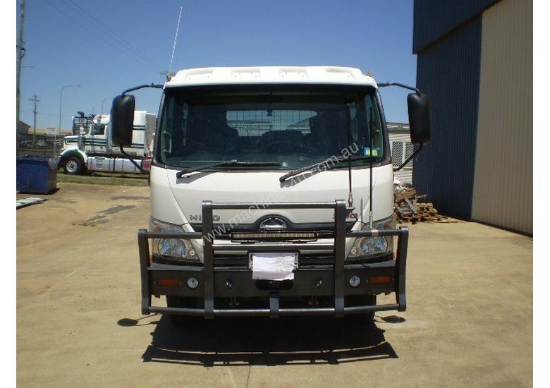 Buy Used Hino 917 - 300 SERIES Tray Truck in , - Listed on Machines4u