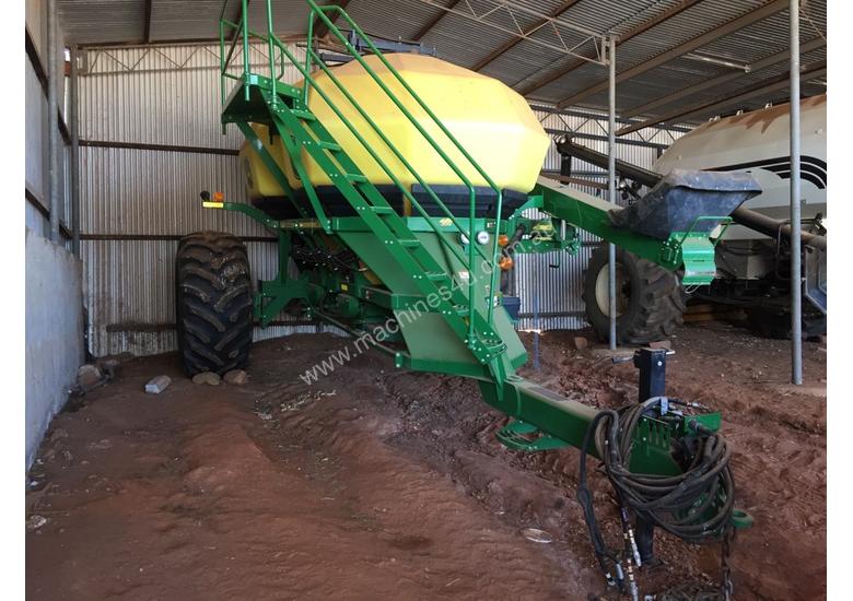 Used 2016 John Deere John Deere 1910 Air Seeder Cart Seeding Planting