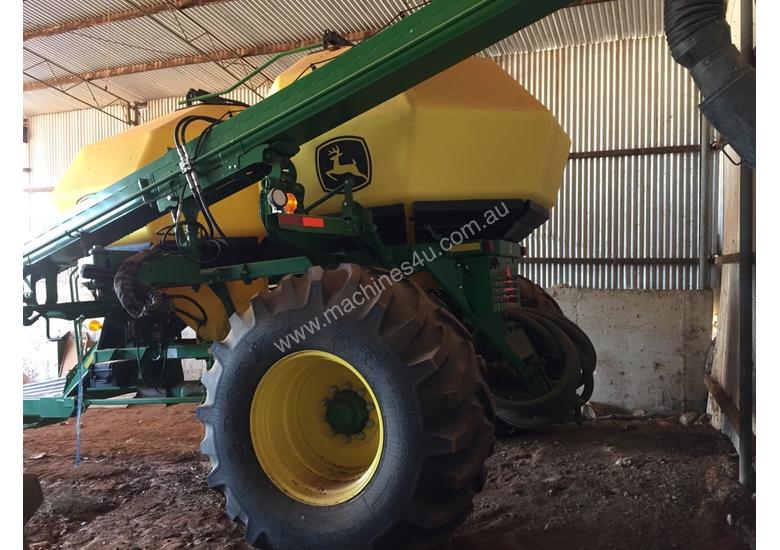 Used 2016 John Deere John Deere 1910 Air Seeder Cart Seeding Planting