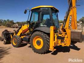 2014 JCB 3CX - picture2' - Click to enlarge