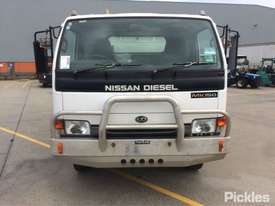 2001 Nissan UD Mk150 - picture1' - Click to enlarge