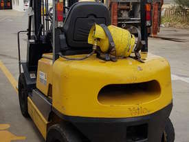 2.5T LPG Counterbalance Forklift  - picture2' - Click to enlarge