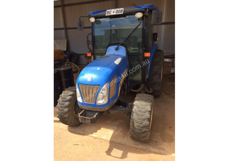 caption New Holland Boomer 4055 FWA/4WD Tractor