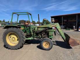 John Deere 2140 2WD Tractor - picture0' - Click to enlarge