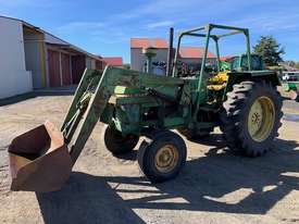 John Deere 2140 2WD Tractor - picture0' - Click to enlarge