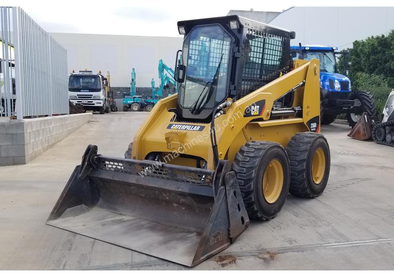 caption 2012 Cat 236B3 Skidsteer Loader