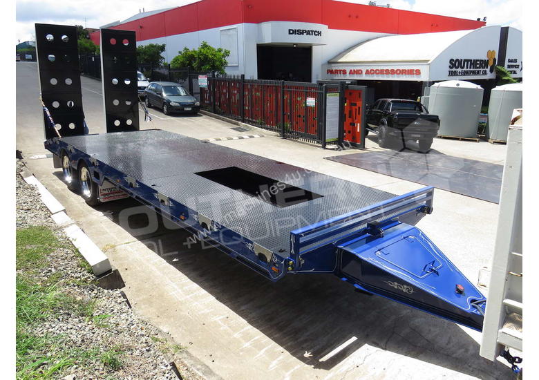 caption Interstate Trailers ELITE Tandem Axle Tag Trailer Custom Blue ATTTAG