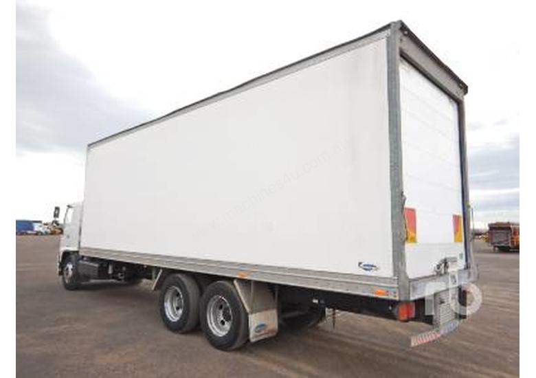 caption HINO FL8J Reefer Truck