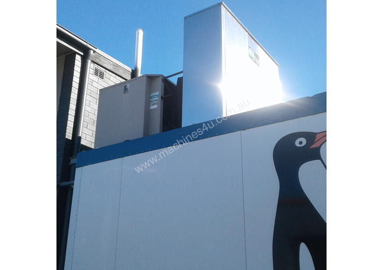 Used 2007 Arctic Temp Ice Making Vending Machine Ice Maker Machines in