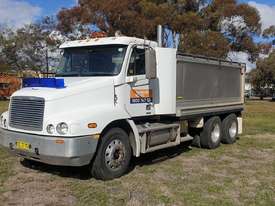 Used 2004 Freightliner 6x4 Tipper Truck for sale - picture0' - Click to enlarge