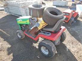 RALLY ROPER Lawn Mower - picture1' - Click to enlarge